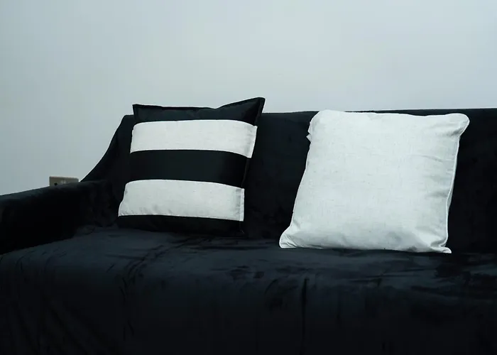 4 Bed Failsworth - 3 Bathrooms - Free Parking - Ideal For Contractors & Families - Free 1 Hr Early Check-in Or 1 Hr Late Check-out For 2 Night Bookings Until The End Of Сasa de vacaciones