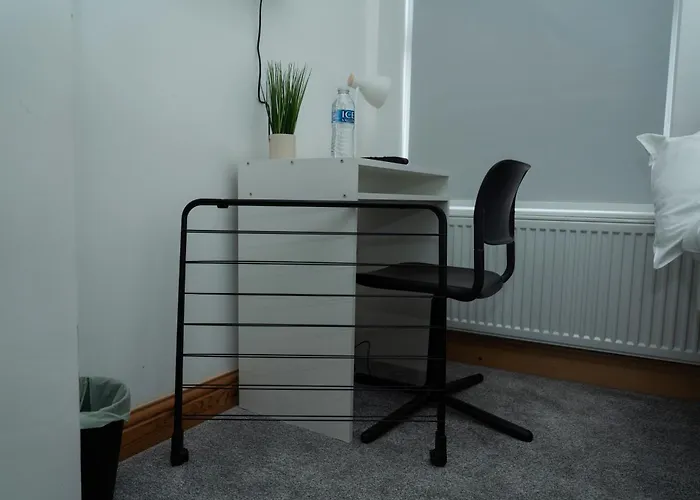 Tatil Evi 4 Bed Failsworth - 3 Bathrooms - Free Parking - Ideal For Contractors & Families Manchester