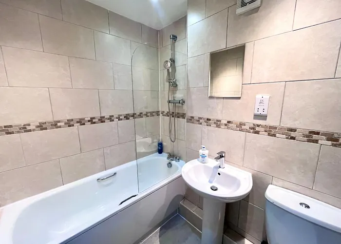 Stylish Stay! Park And Walk Anywhere *