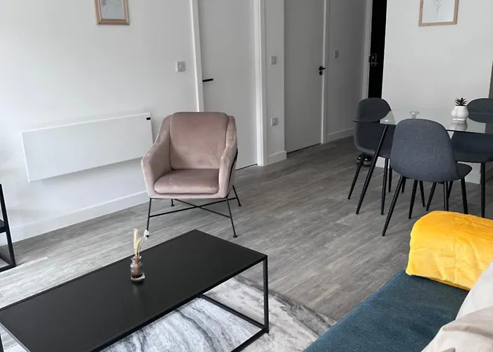 Sleeps 4 Ensuite - Parking & Cityview Manchester