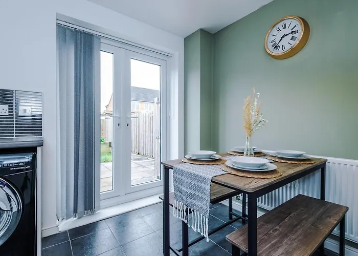 Reach - King Bed, Parking, 2 Tvs, O2 Apollo, Hospital & Oxford Road Manchester