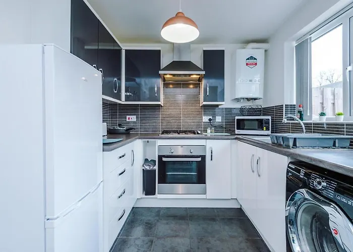 Reach - King Bed, Parking, 2 Tvs, O2 Apollo, Hospital & Oxford Road *