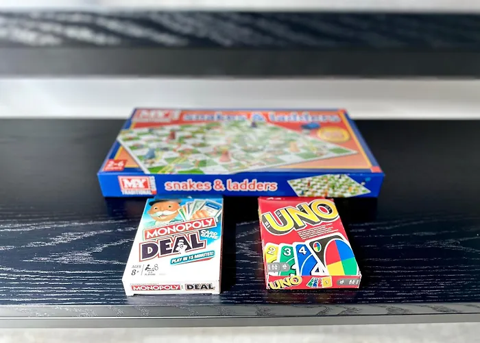 Sleeps 4 Ensuite - Parking & Cityview *