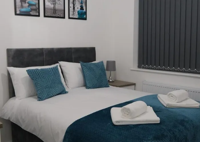 בית נופש Modern House - 3 Bedrooms - 1 Bath - Mancity