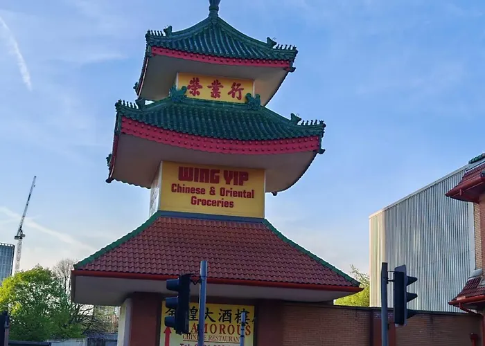 The Cosy Quarters - Popworks * Mánchester