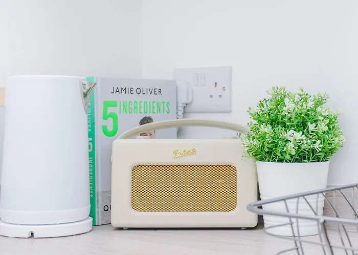 Flat One Chorley Road *