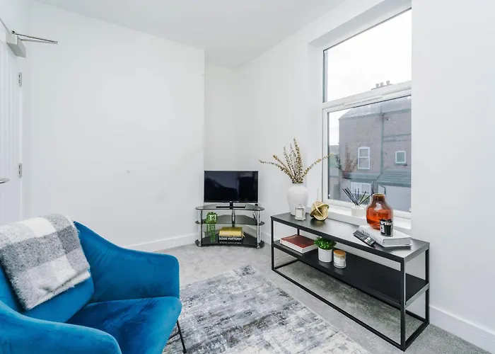 Flat One Chorley Road