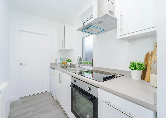 Flat One Chorley Road *