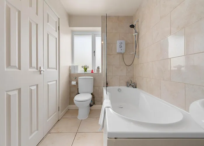 Vakantiehuis 3 Bed Stockport By Superhost *