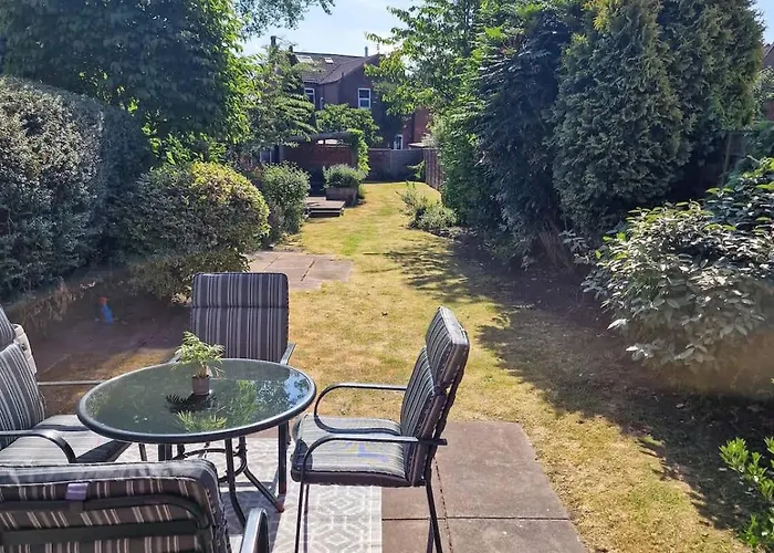 3 Bed Stockport By Superhost