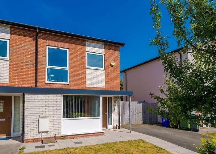 Stunning 3-bdrm House In Manchester-modern&comfort Apartament *