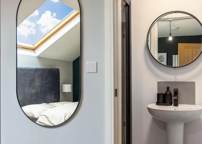 Close To Media City-old Trafford - 5 Bedroom House *