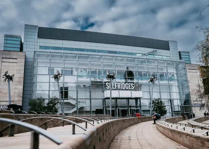 Manchester City Centre Apt, With Free Secured Parking & Balcony, Sleeps 4 - Free 1 Hour Early Check In For 2 Night Stays Only Until The End Of May Manchester