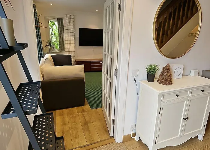 Beautiful House In The Heart Of A Golf Course. *