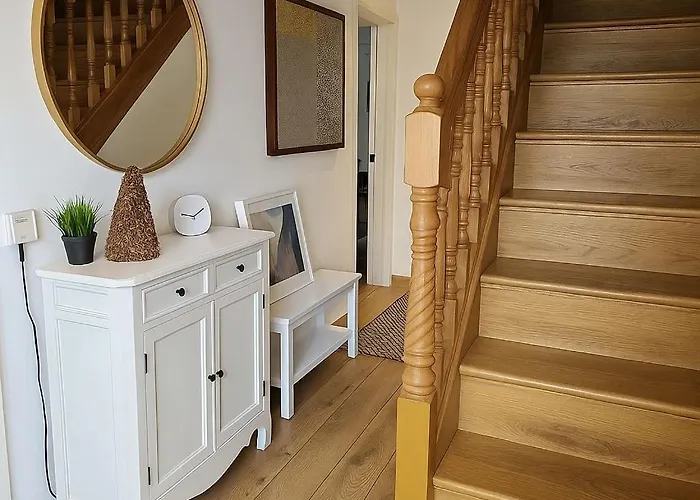 Beautiful House In The Heart Of A Golf Course. *