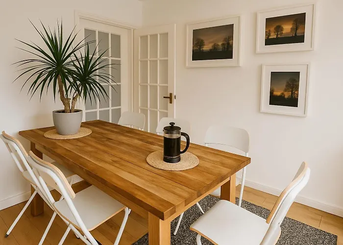 Beautiful House In The Heart Of A Golf Course.