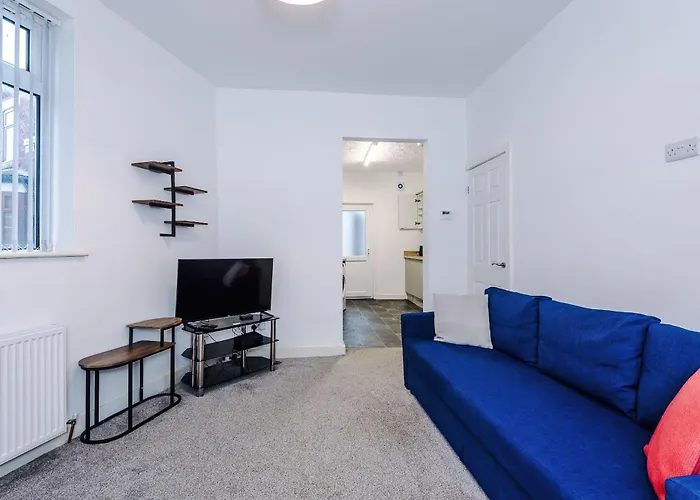 Bright & Comfy 4-bedroom House 10 Mins To By Rest&recharge Dom wakacyjny Manchester