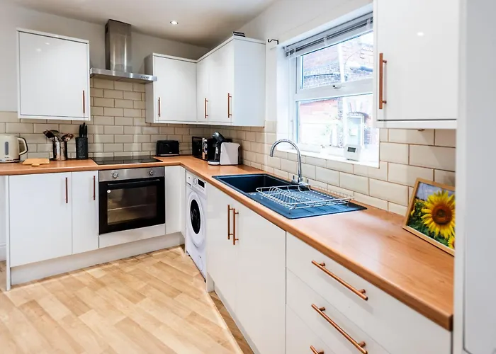 Newly Furnished Cosy 3 Bed 20mins From Center Apartamento *