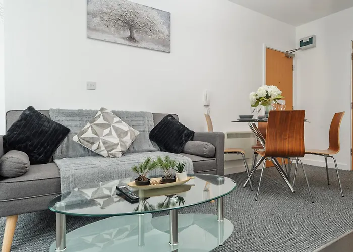 Apartamento Trafford - Work & Leisure