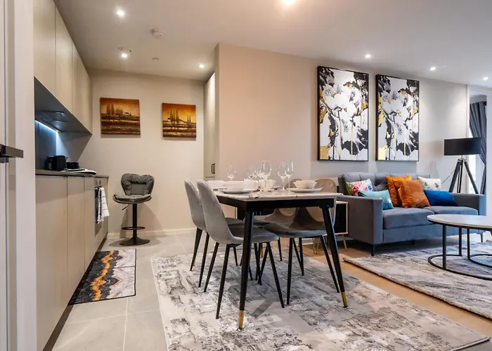 아파트 Mega5 Modern 2bedroom Luxury Deansgate-2baths, 2toilets, With Car Park *