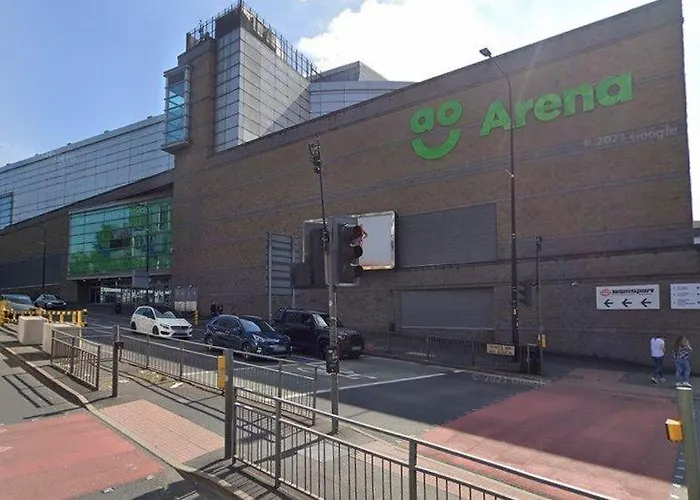 Σπίτι διακοπών 4 Bed Failsworth - 3 Bathrooms - Free Parking - Ideal For Contractors & Families - Free 1 Hr Early Check-in Or 1 Hr Late Check-out For 2 Night Bookings Until The End Of *