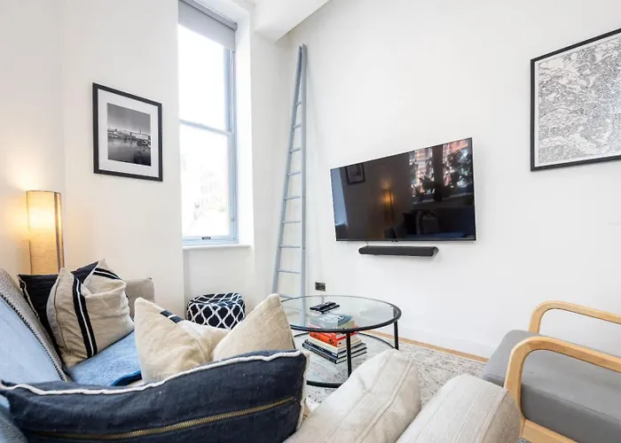 Azure 1br Walks * Manchester