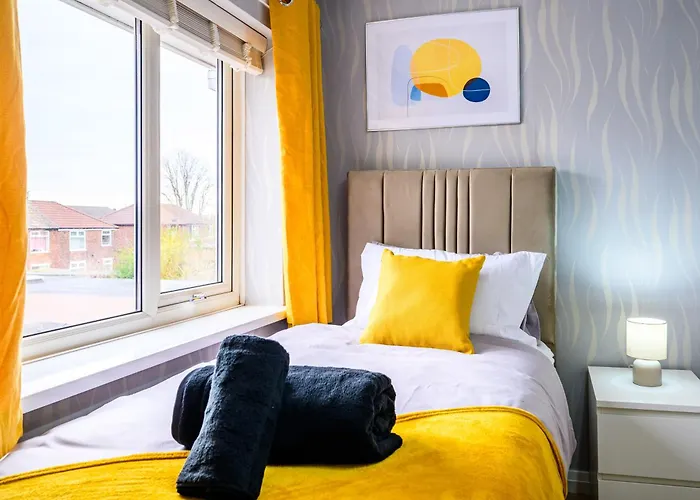 Droylsden Eden - Next To Tram - Free Parking Near Coop- Live & Etihad Stadium Manchester