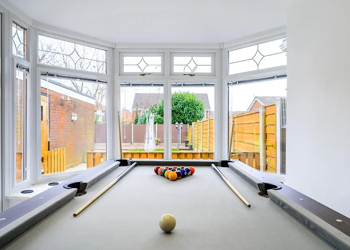 Droylsden Eden - Next To Tram - Free Parking Near Coop- Live & Etihad Stadium בית נופש מנצ'סטר