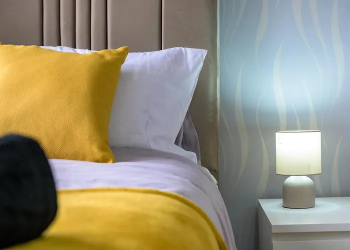 Droylsden Eden - Next To Tram - Free Parking Near Coop- Live & Etihad Stadium * Manchester