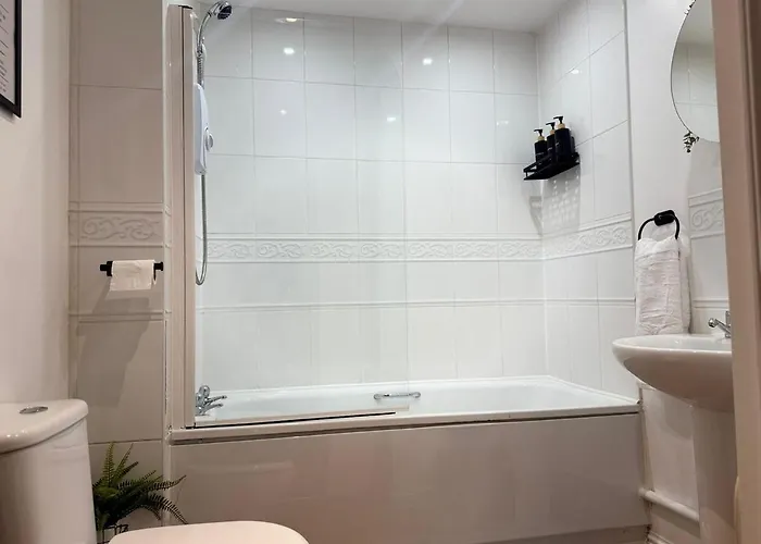 2 Bedroom Near Etihad Stadium Appartement *