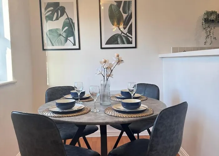 2 Bedroom Near Etihad Stadium * Manchester