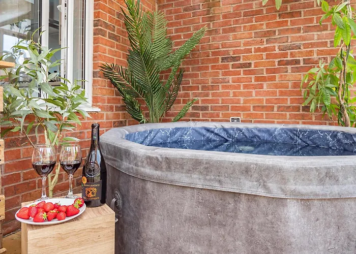 Chic Riverside Retreat Salford 4bd Free Parking * マンチェスター