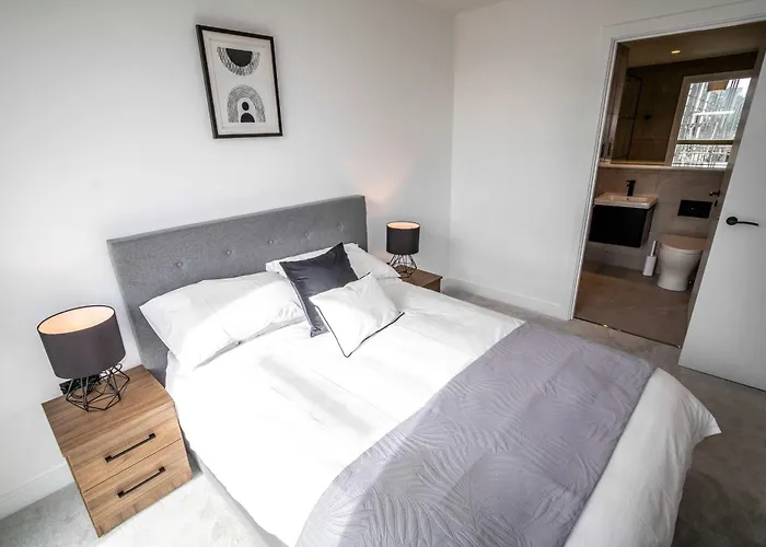 Stunning 2 Bedroom In