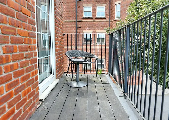 Spacious 3-Bed City Home-Ao Arena, Northern Qtr - Pass The Keys * مانشستر