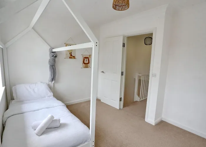 Spacious 3-Bed City Home-Ao Arena, Northern Qtr - Pass The Keys بيت للعطل