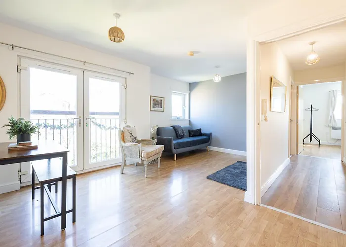 Apartmán Cosy, 2 Bed Flat Parking