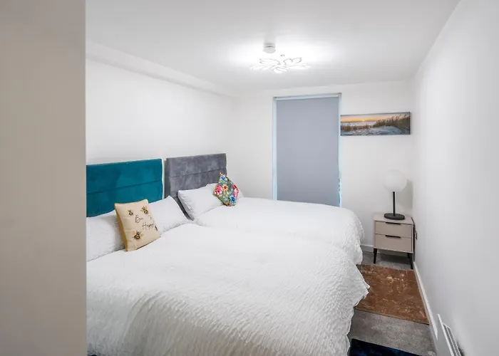 Villa Mega7 Spacious 2bedroom Apartment, 2 Bathrooms, Balcony&secure Parking Mánchester