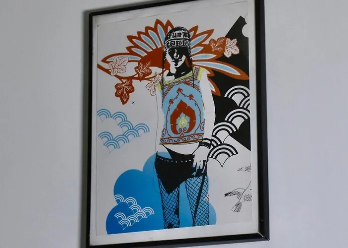 Апартаменты Bright, Modern & Comfortable 2-bedroom Манчестер