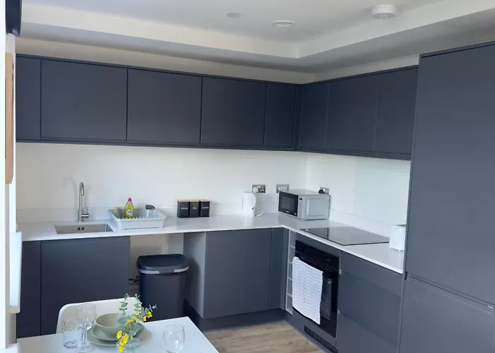 Modern & Stylish 1-bed Near Old Trafford And * مانشستر