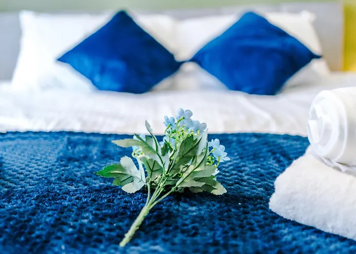 Apartman City Comfort In Salford For 6 - Modern & Cosy 2-Br Balcony Retreat By Parydise Properties Manchester