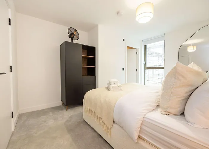 Supernova & Views Daire Manchester