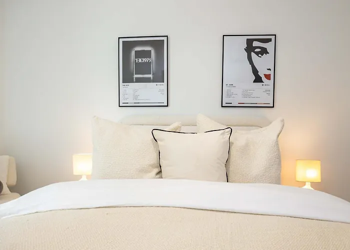 Supernova & Views 아파트 *