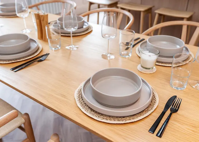 6-bedroom, 6-bathroom Contractor Holiday home