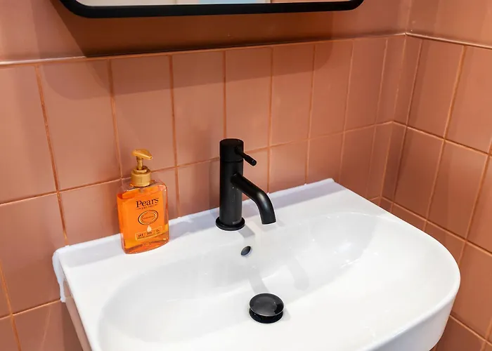 펜션 6-bedroom, 6-bathroom Contractor 맨체스터