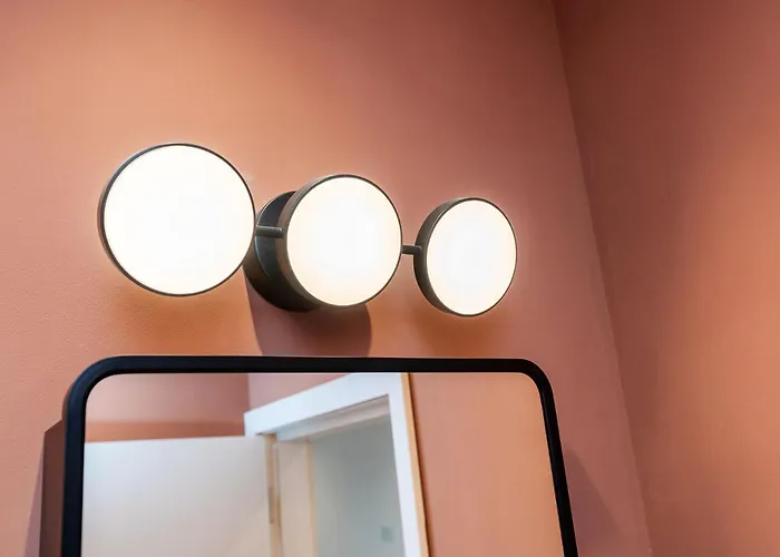 Holiday home 6-bedroom, 6-bathroom Contractor *