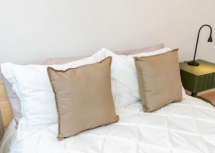 6-bedroom, 6-bathroom Contractor Holiday home Manchester