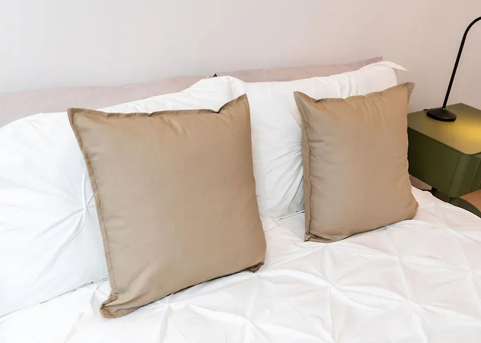 6-bedroom, 6-bathroom Contractor Manchester