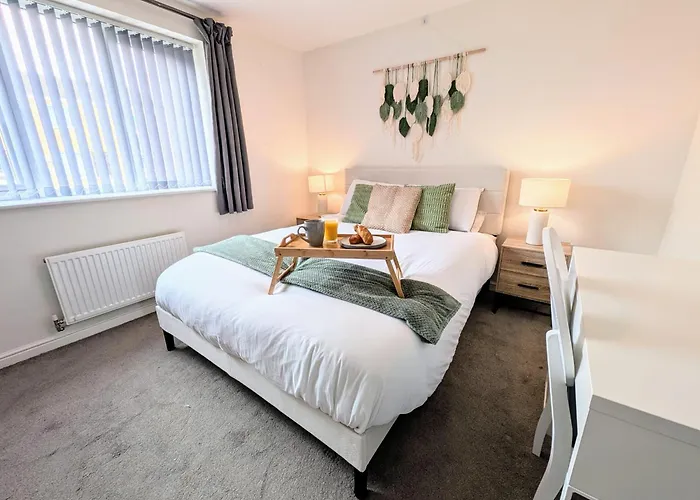 Reach - King Bed, Parking, 2 Tvs, O2 Apollo, Hospital & Oxford Road Manchester