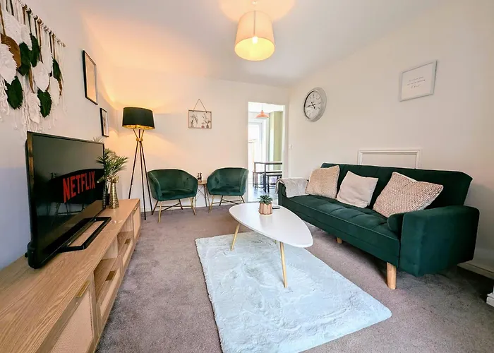 Reach - King Bed, Parking, 2 Tvs, O2 Apollo, Hospital & Oxford Road * 맨체스터