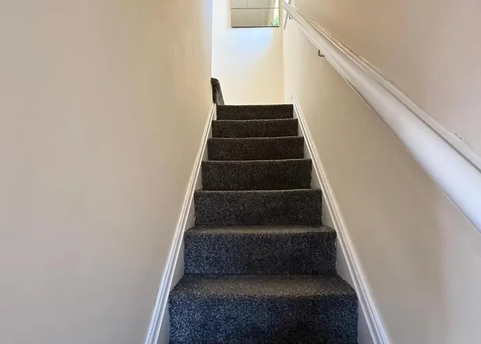 Tewkes House * Manchester